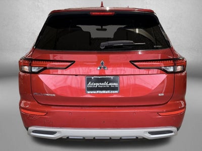 2022 Mitsubishi Outlander SE