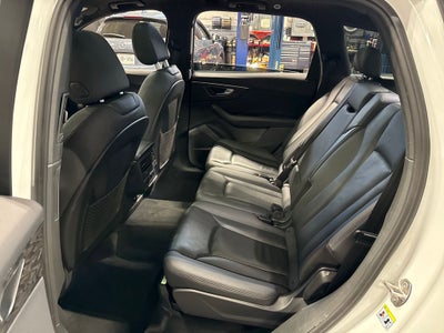 2021 Audi Q7 45 Premium Plus quattro
