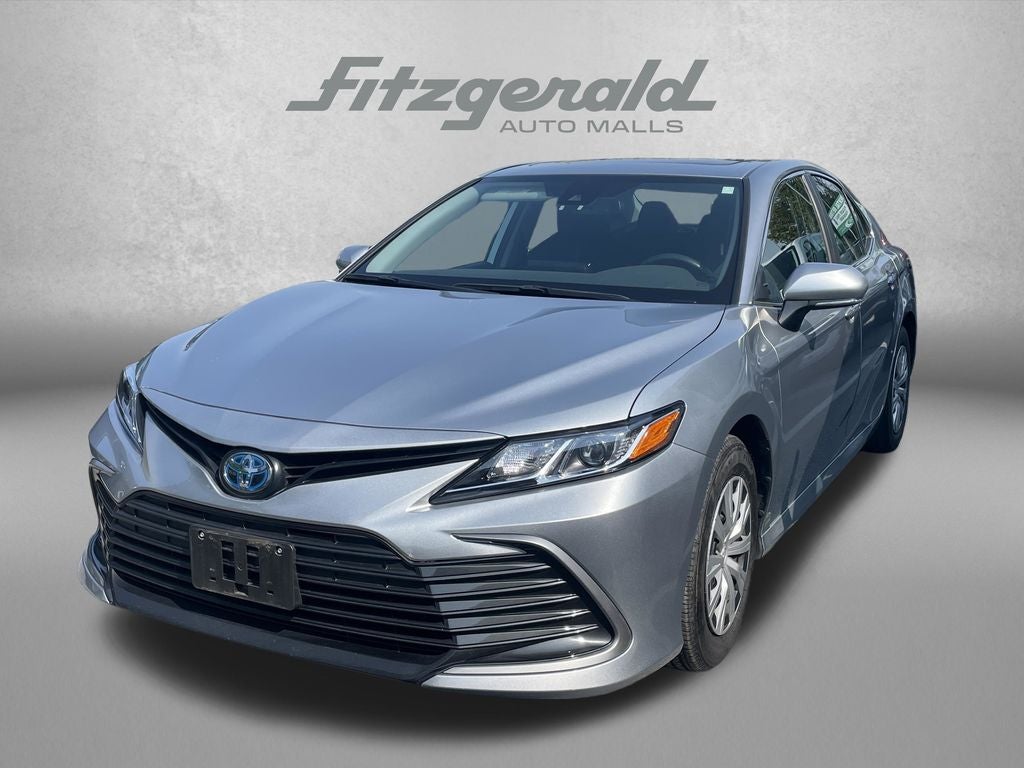 2022 Toyota Camry Hybrid LE