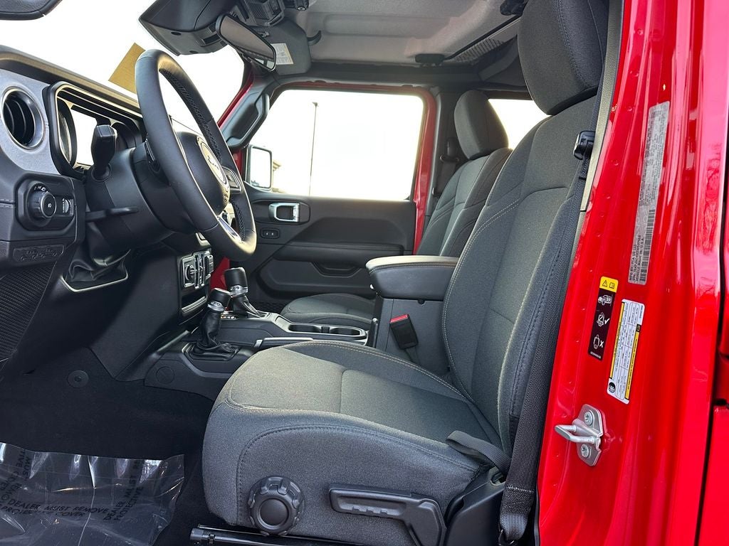 2025 Jeep Wrangler Sahara