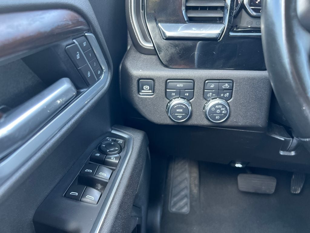 2025 GMC Sierra SLT