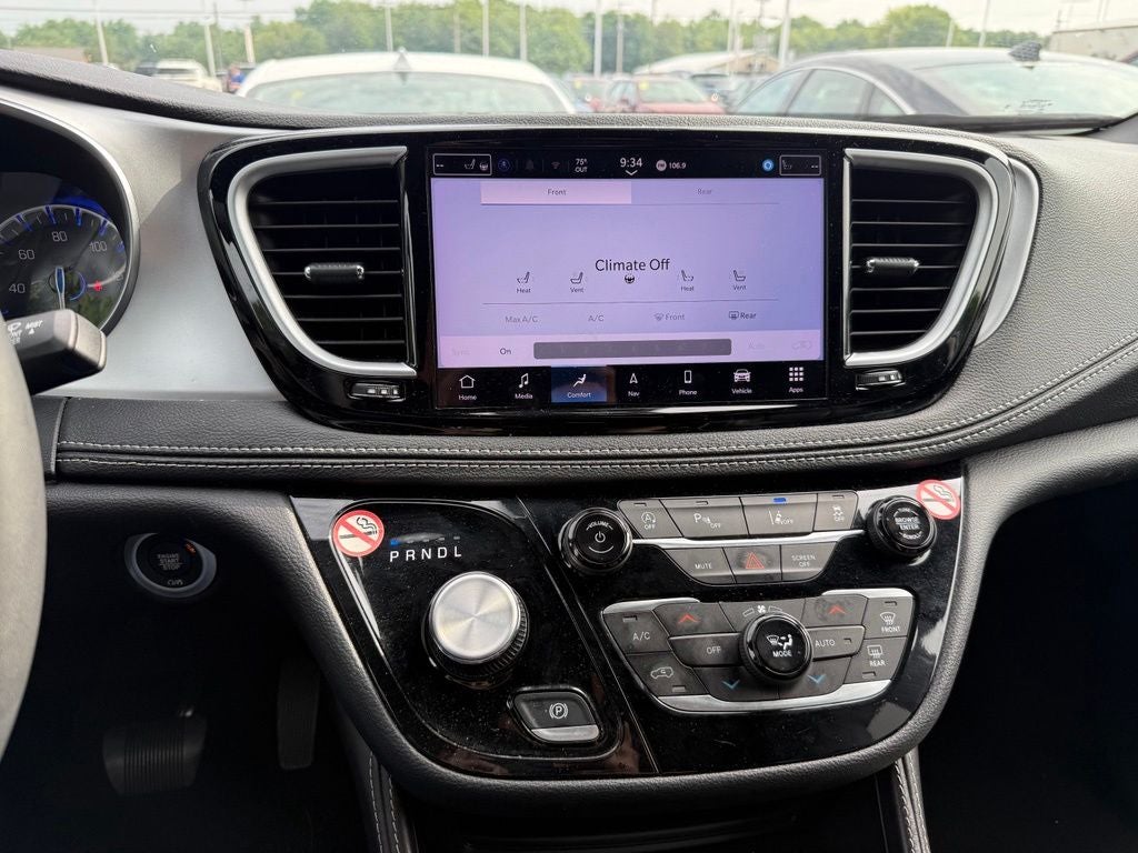 2025 Chrysler Pacifica Limited