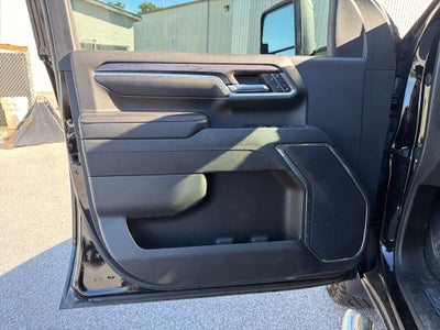 2024 Chevrolet Silverado HD LTZ