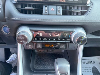 2022 Toyota RAV4 Hybrid XLE Premium