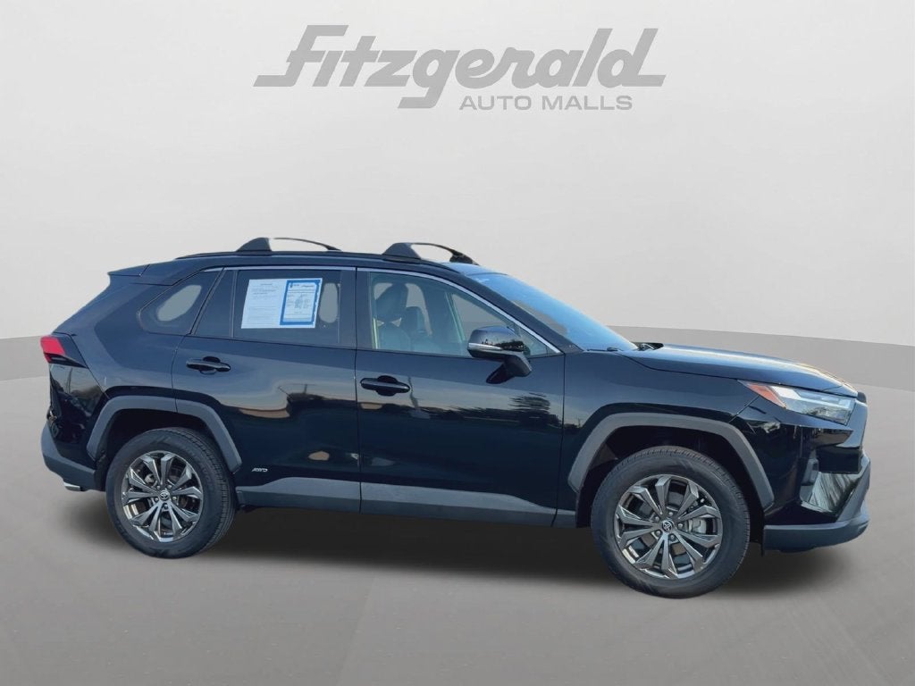 2022 Toyota RAV4 Hybrid XLE Premium