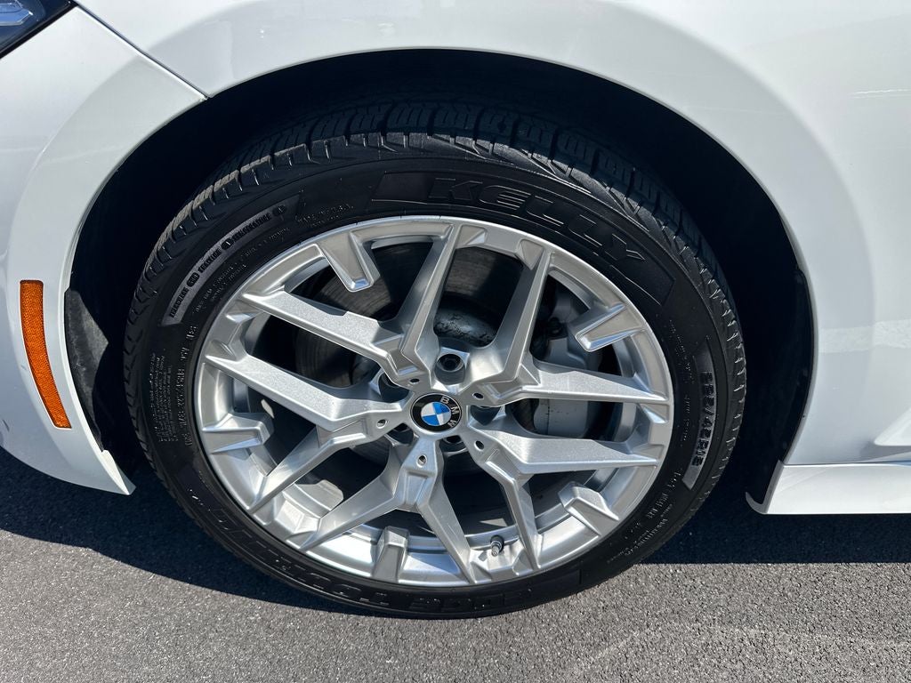 2025 BMW 330i 330i