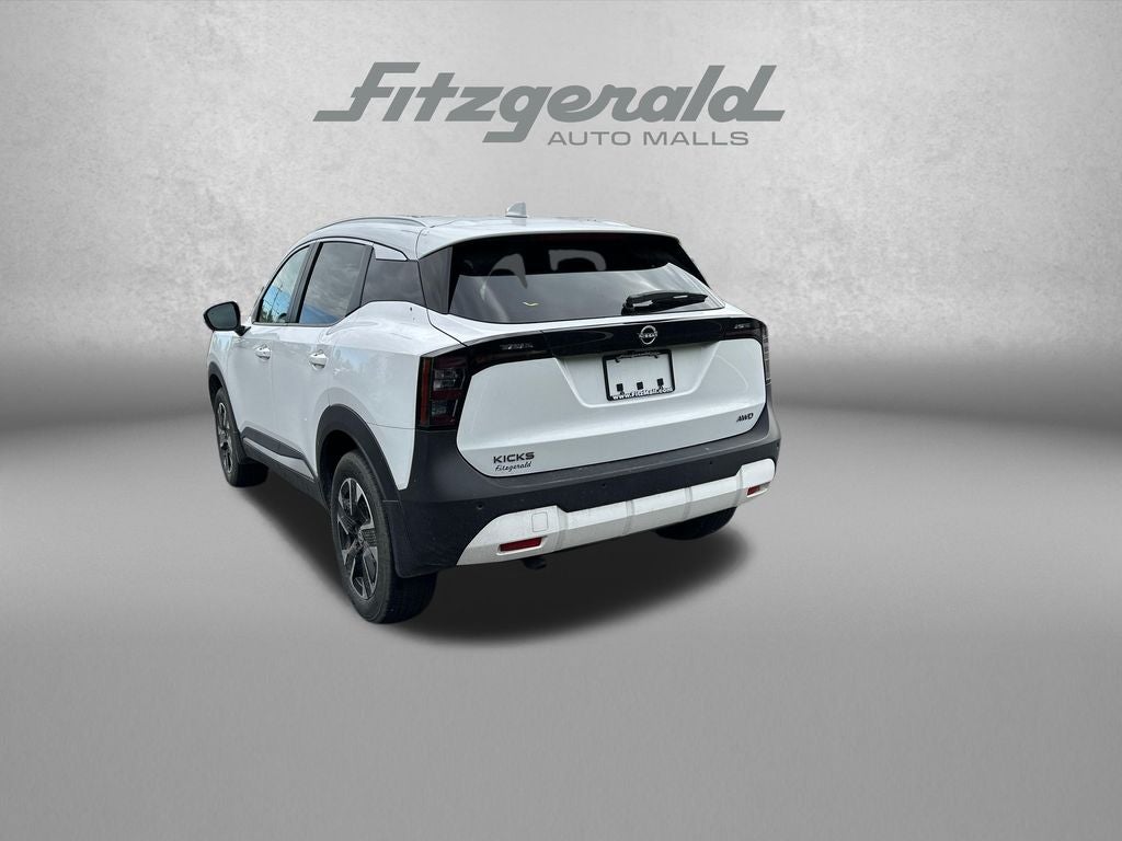 2025 Nissan Kicks MPV SV