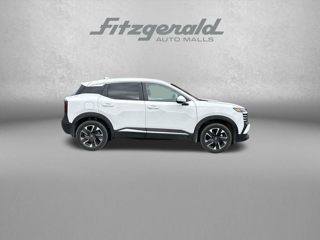 2025 Nissan Kicks MPV SV