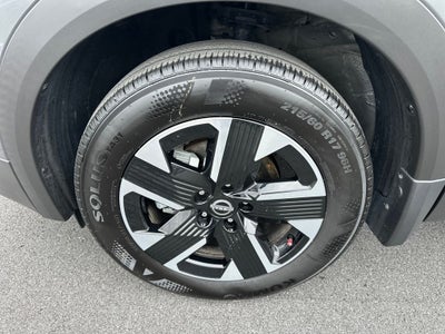 2025 Nissan Kicks MPV SV