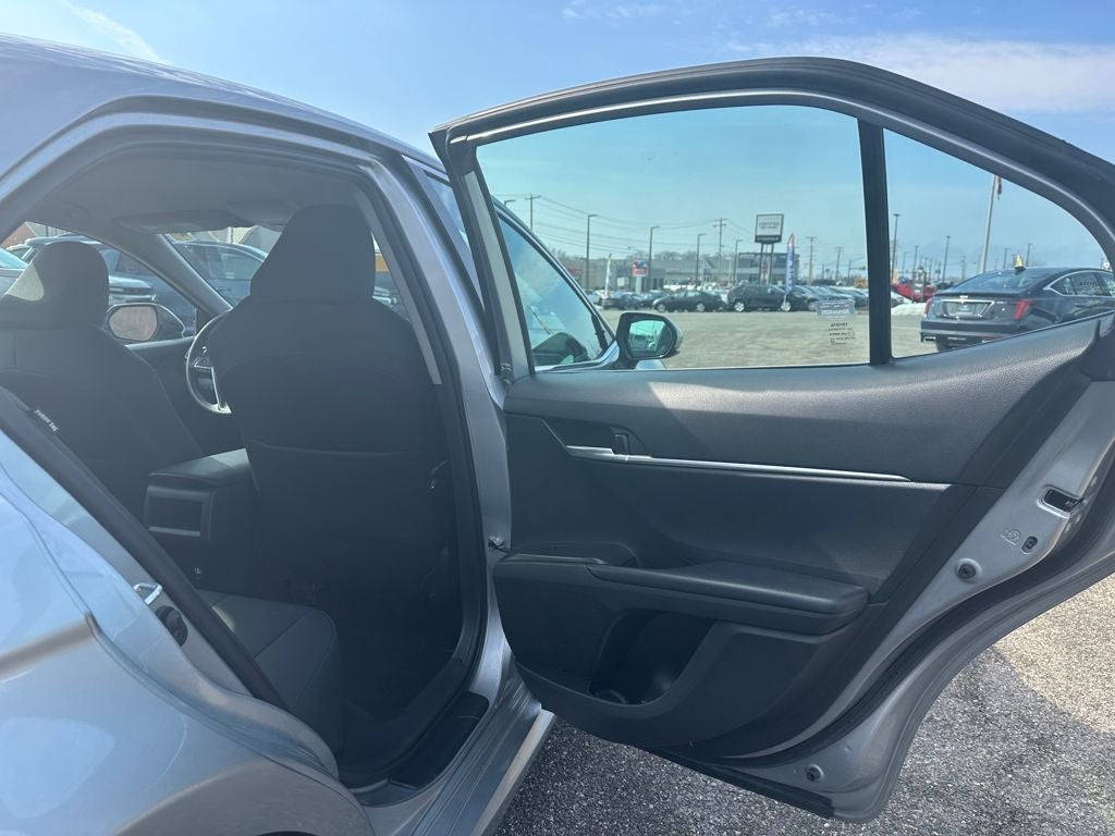 2023 Toyota CAMRY LE