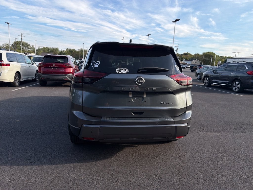 2024 Nissan Rogue SL