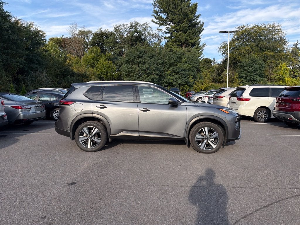 2024 Nissan Rogue SL