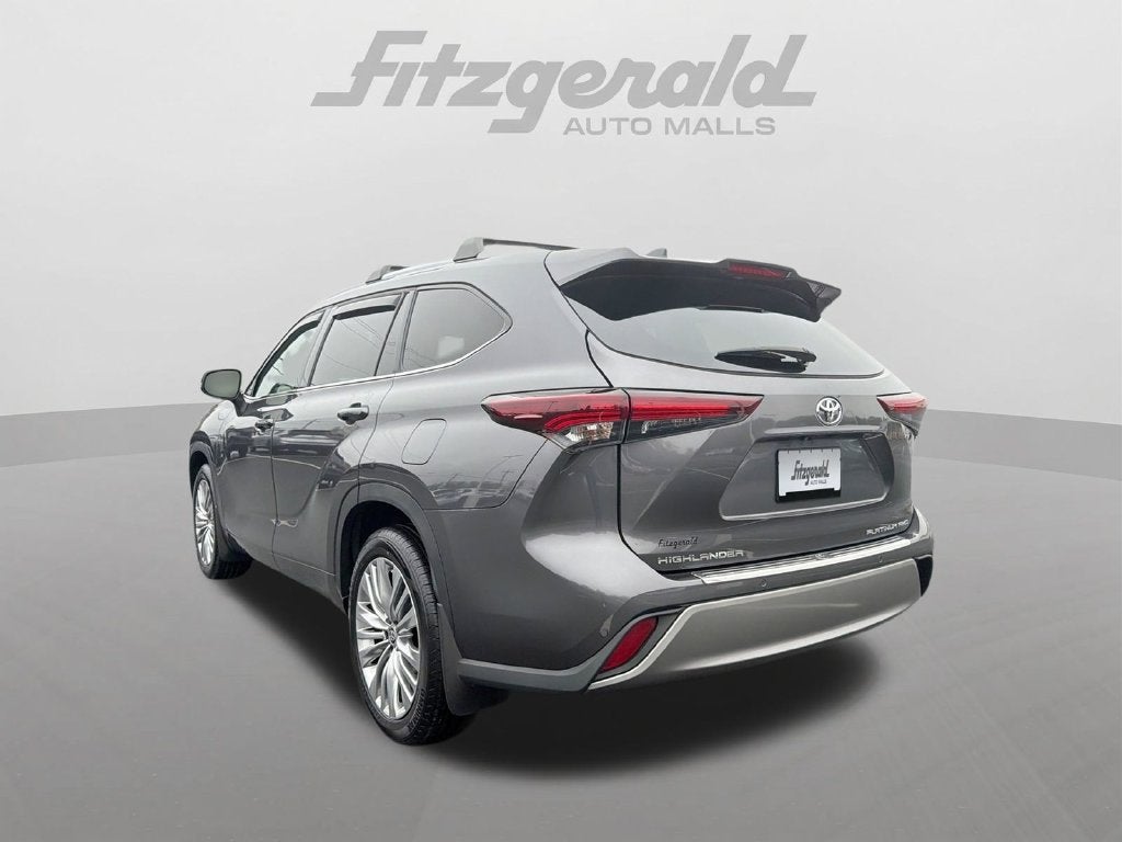 2024 Toyota Highlander Platinum