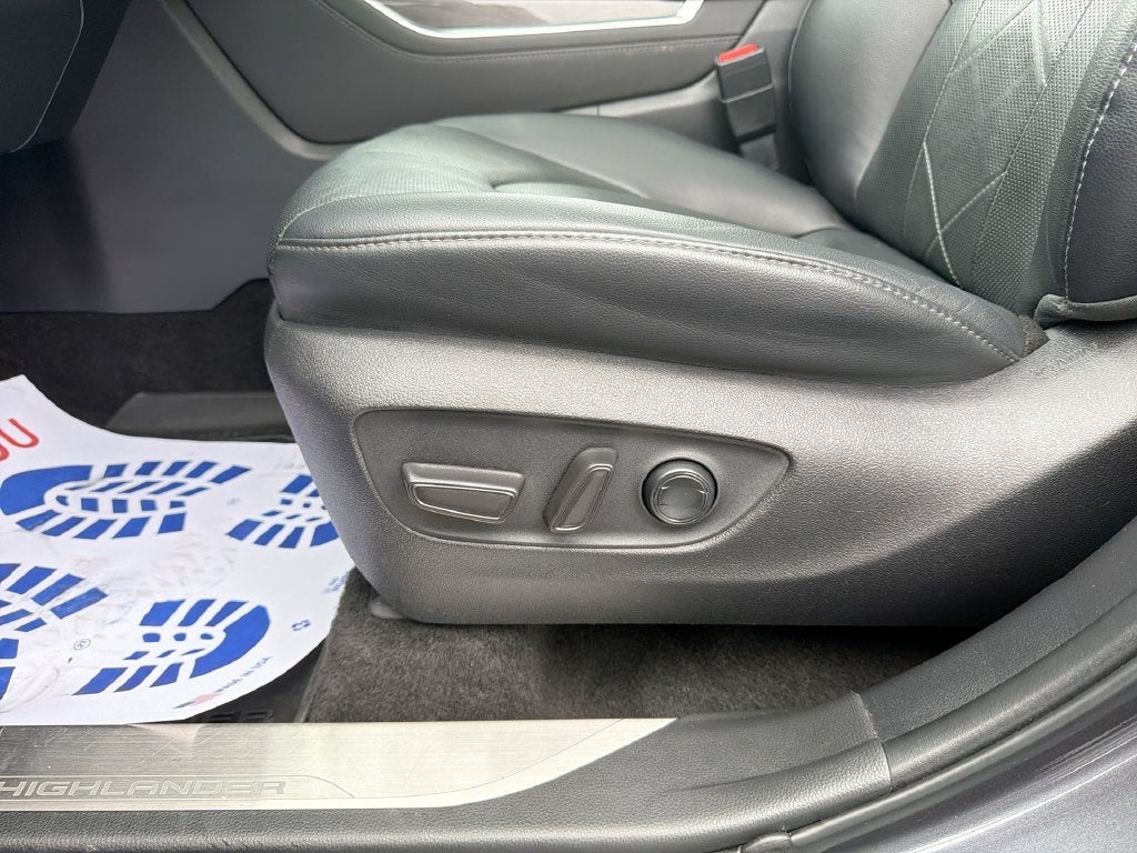 2024 Toyota Highlander Platinum