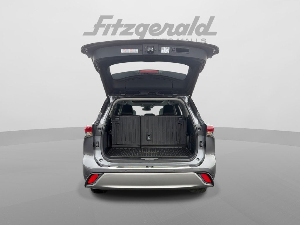 2024 Toyota Highlander Platinum