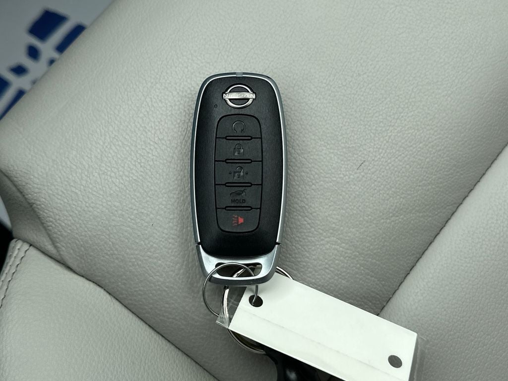 2025 Nissan Rogue SL