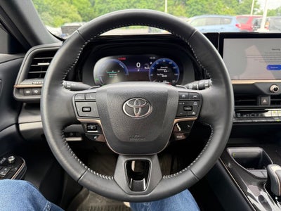 2025 Toyota Toyota Crown Signia XLE