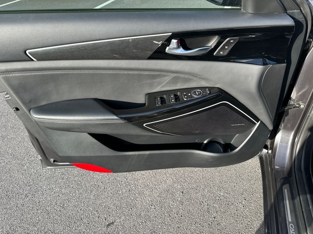 2017 Kia Cadenza Limited