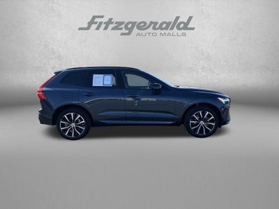 2024 Volvo XC60 B5 Plus Dark Theme