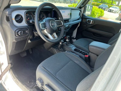 2025 Jeep Wrangler Sahara