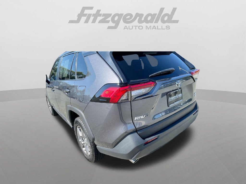 2025 Toyota RAV4 XLE