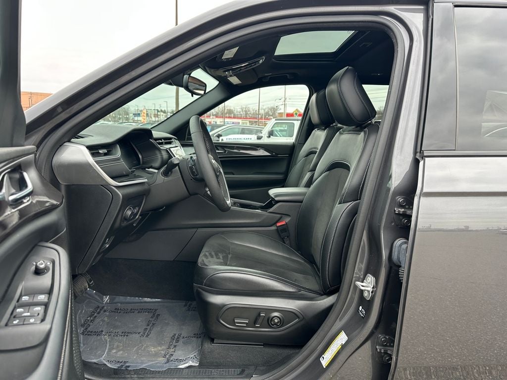 2023 Jeep Grand Cherokee L Altitude 4x4