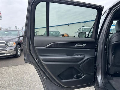 2023 Jeep Grand Cherokee L Altitude 4x4