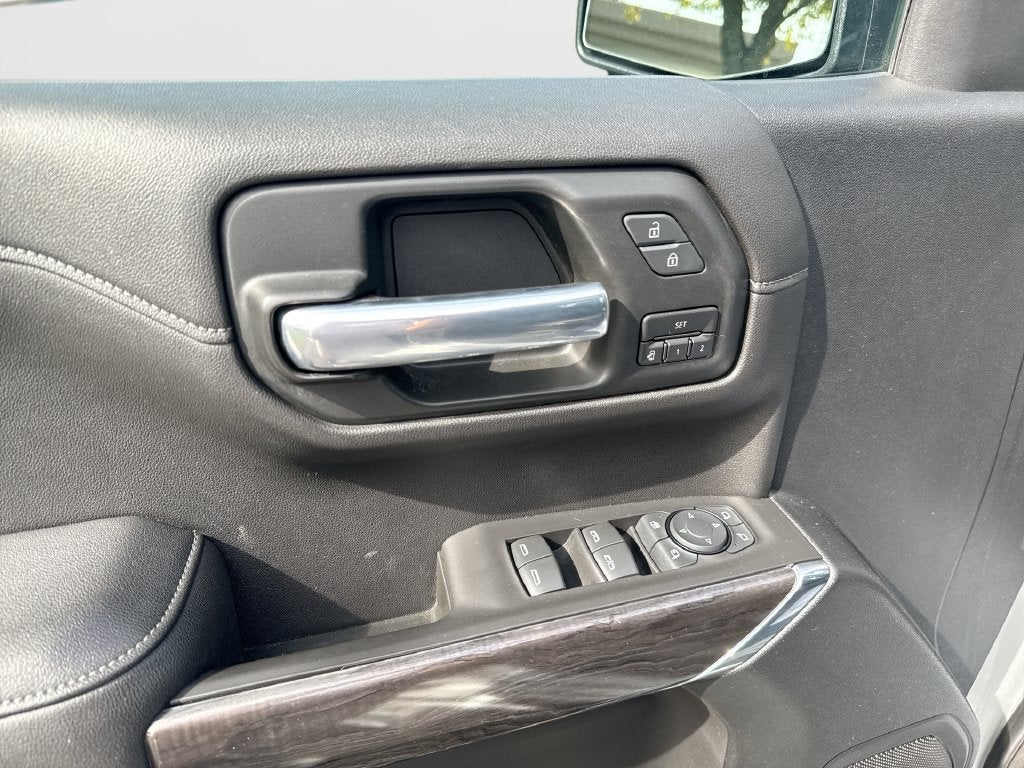 2021 Chevrolet Silverado 1500 4WD Crew Cab Short Bed LTZ