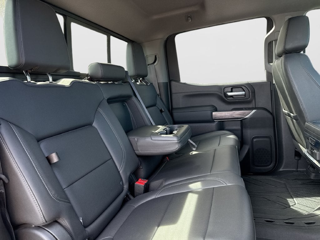 2021 Chevrolet Silverado 1500 4WD Crew Cab Short Bed LTZ