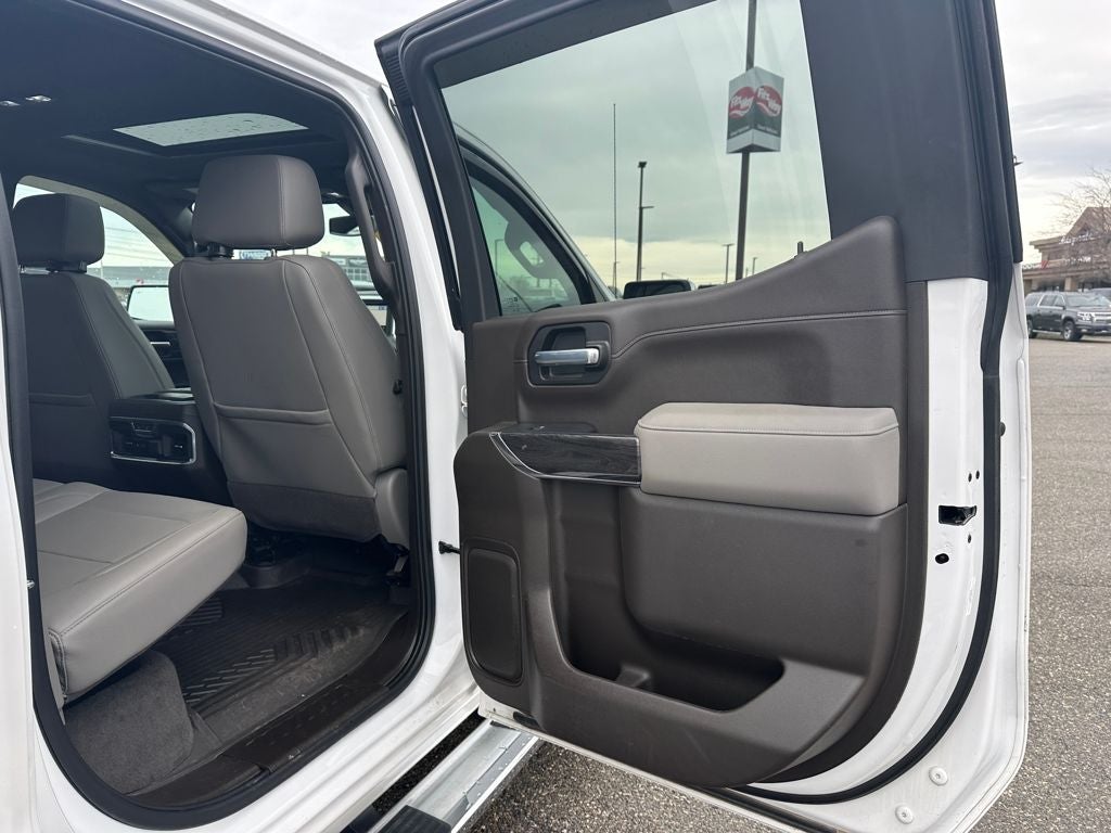 2021 Chevrolet Silverado 1500 4WD Crew Cab Short Bed LTZ