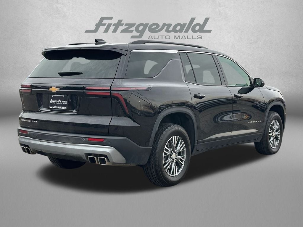 2025 Chevrolet Traverse AWD LT
