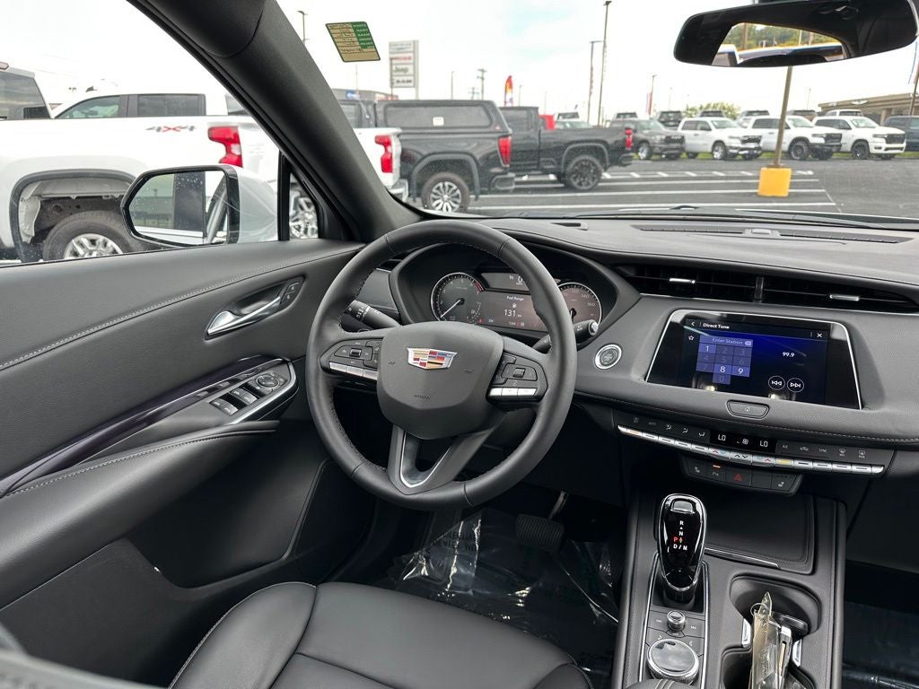 2022 Cadillac XT4 AWD Luxury