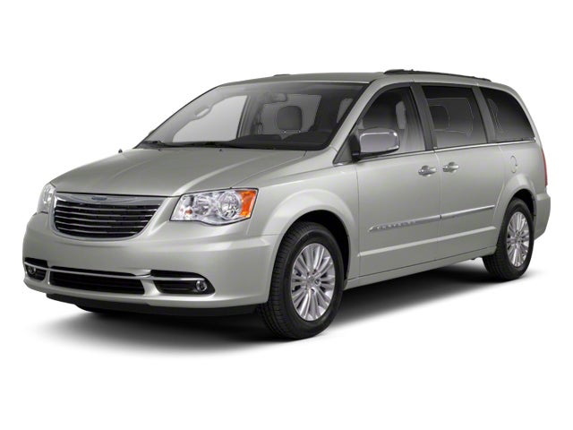 2013 Chrysler Town & Country Touring-L's photo