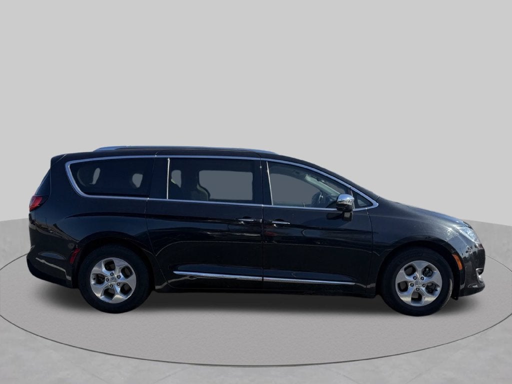 2018 Chrysler Pacifica Hybrid Limited