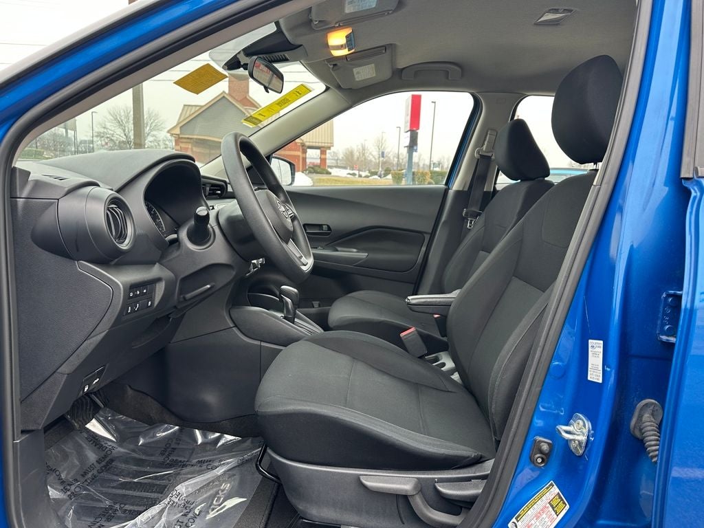 2024 Nissan Kicks S Xtronic CVT