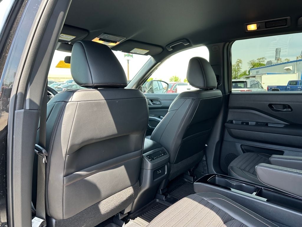 2025 Nissan Pathfinder Rock Creek 4WD
