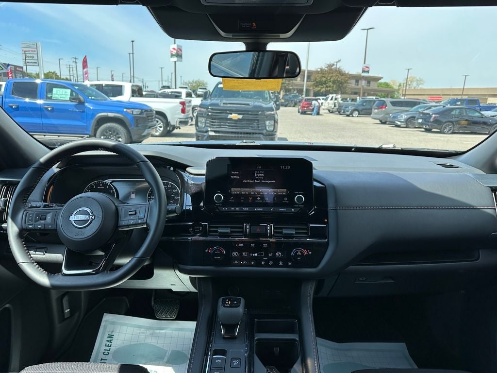 2025 Nissan Pathfinder Rock Creek 4WD
