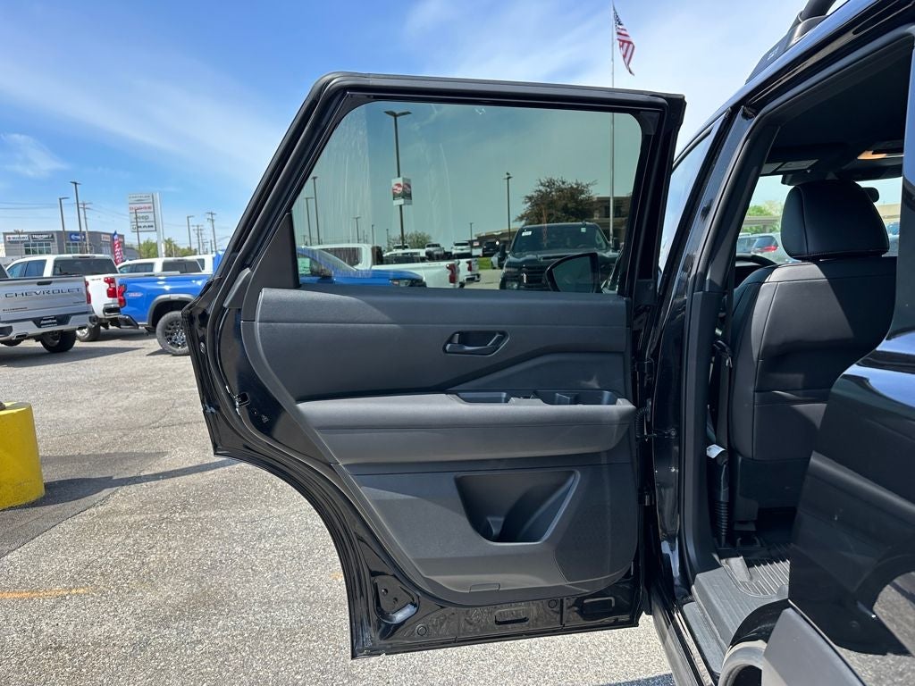 2025 Nissan Pathfinder Rock Creek 4WD