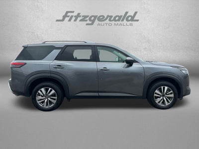 2025 Nissan Pathfinder SL 4WD