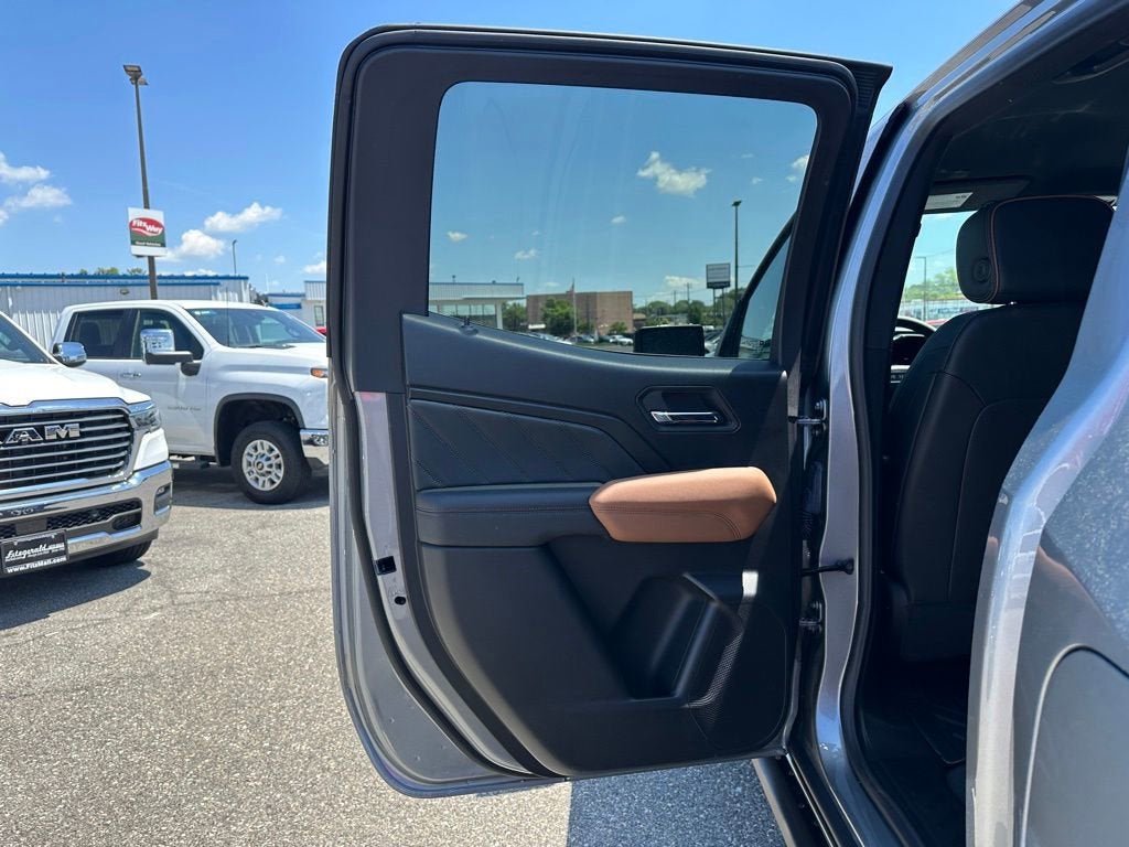 2025 GMC Canyon AT4