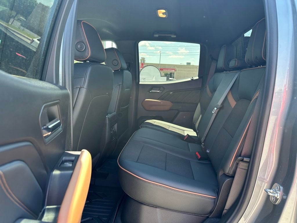 2025 GMC Canyon AT4