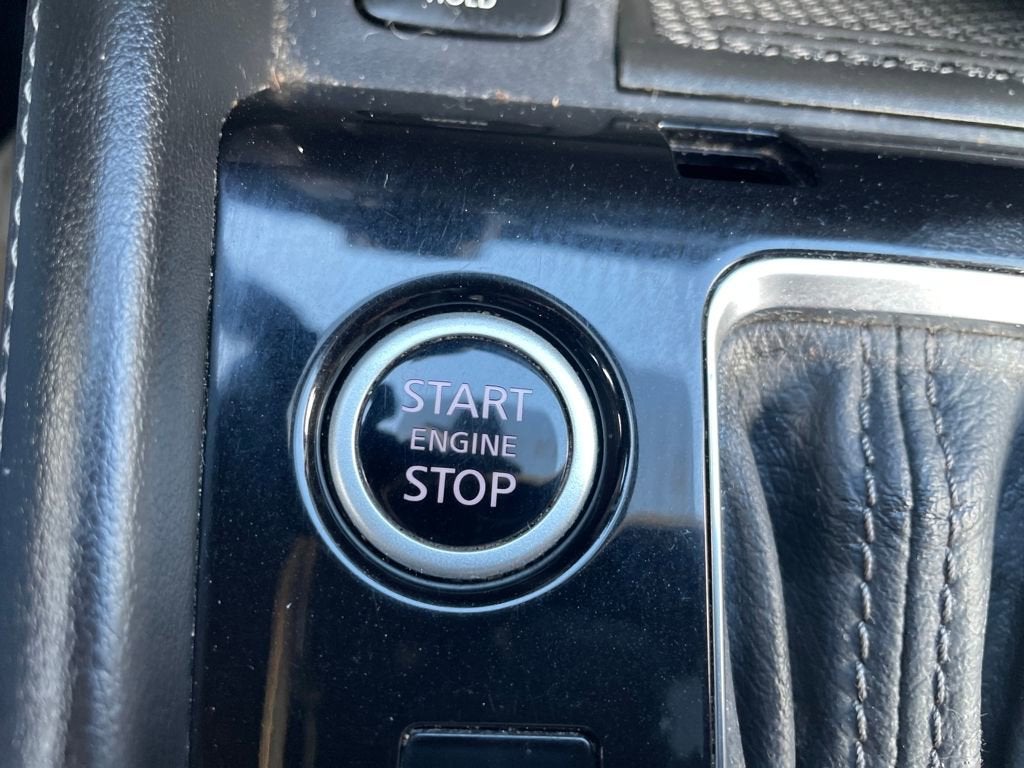 2023 Nissan Kicks SR Xtronic CVT