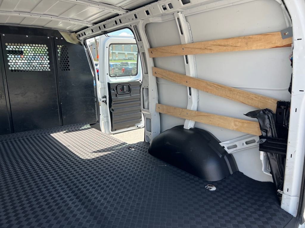 2025 GMC Savana Cargo Work Van