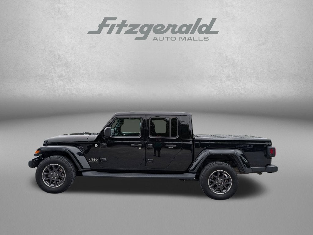 2022 Jeep Gladiator Overland