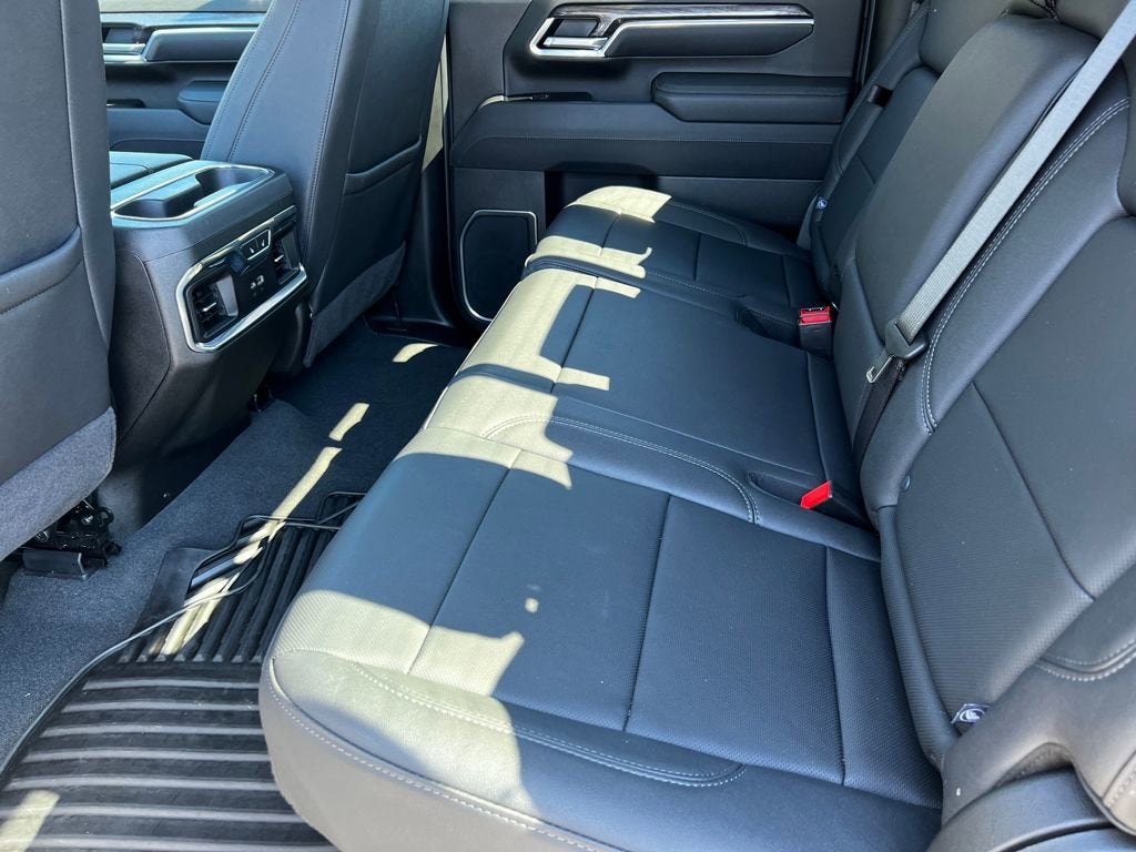 2025 Chevrolet Silverado 3500 HD LTZ