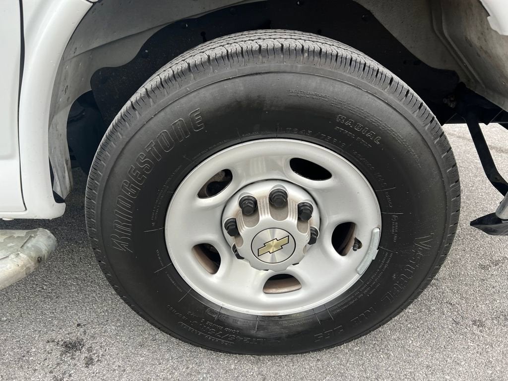 2024 Chevrolet Express Cargo 2500 WT