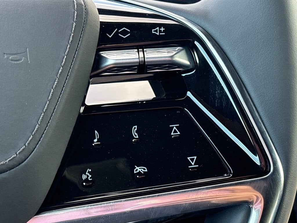 2026 Cadillac VISTIQ Premium Luxury