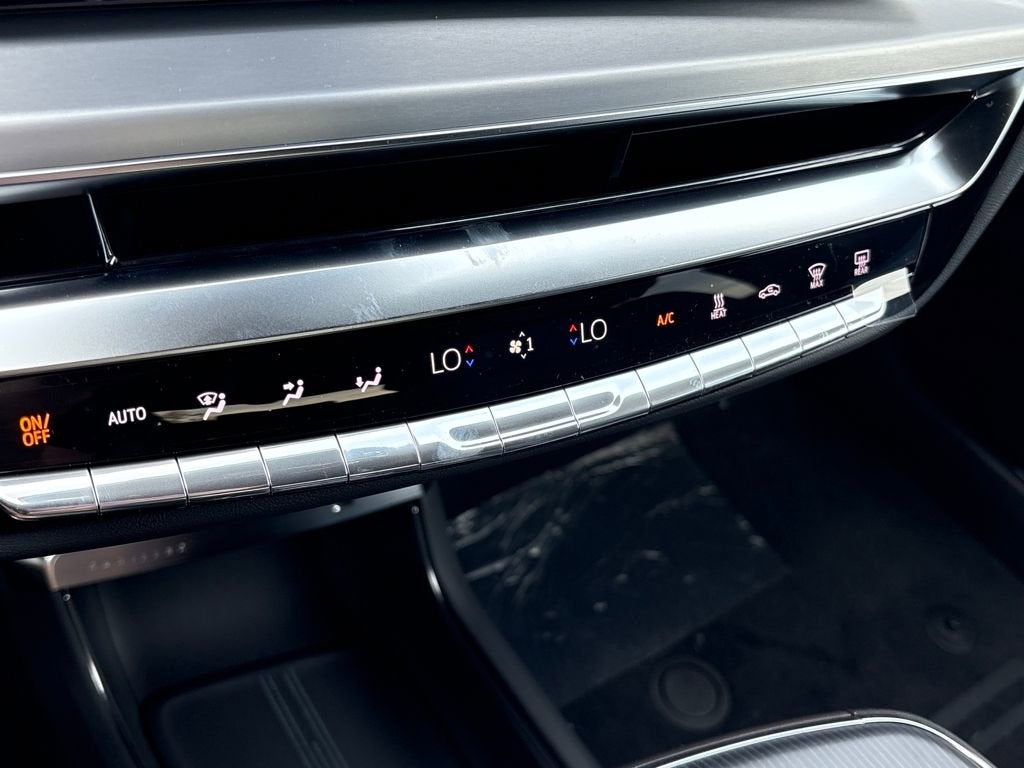 2026 Cadillac LYRIQ Premium Luxury