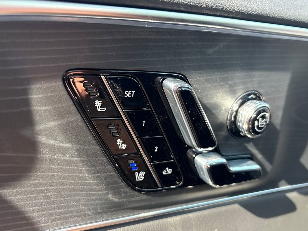 2026 Cadillac LYRIQ Premium Luxury