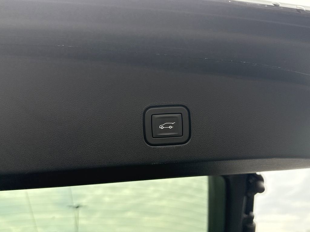 2026 Cadillac LYRIQ Premium Luxury